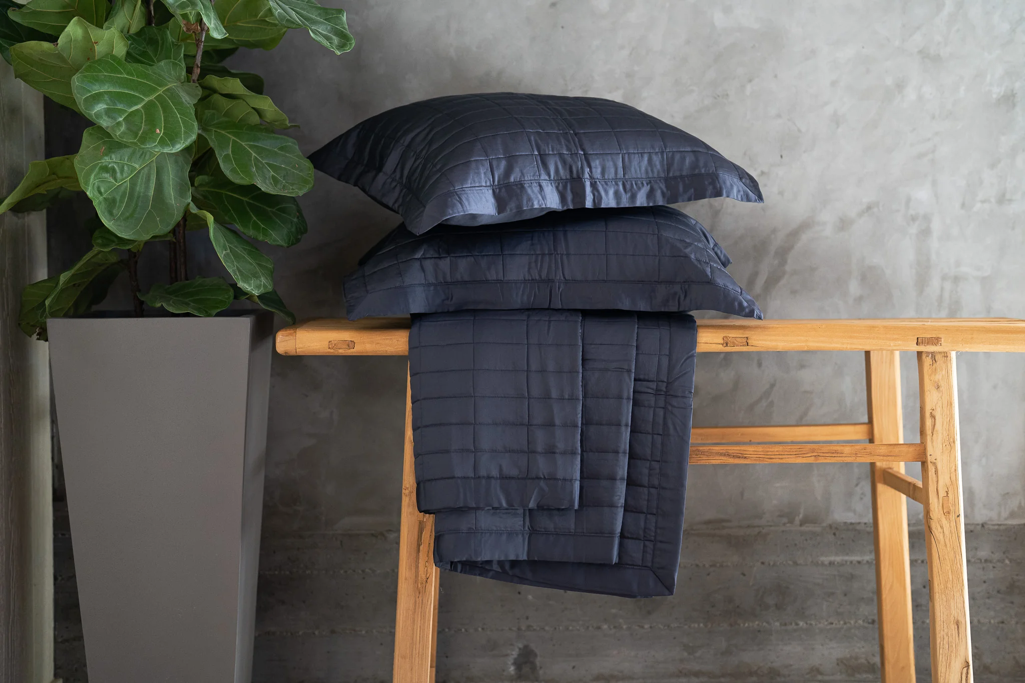 Bamboo Lightweight Luxury Quilt Set - Image 11