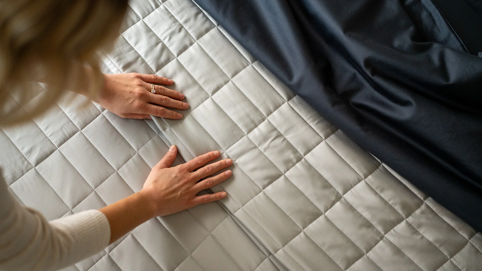 Bamboo Lightweight Luxury Quilt Set - Image 6