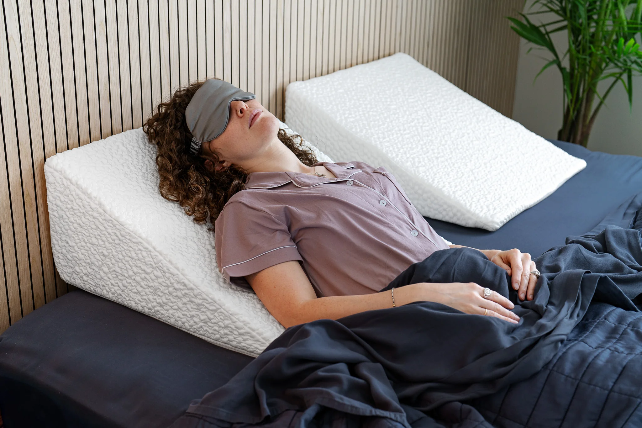 Easy Breather Wedge Pillow - Image 9