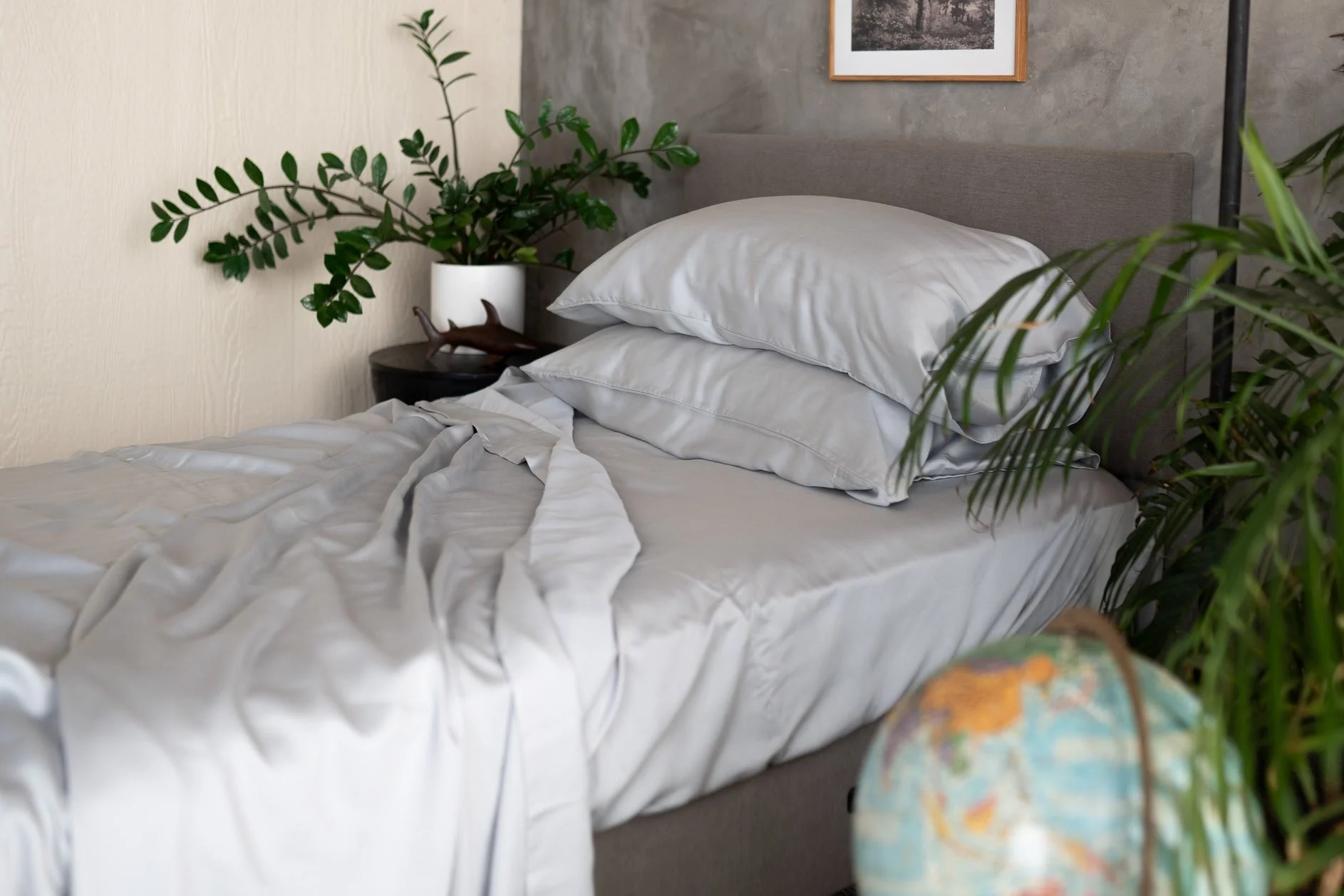Kids TENCEL™ Sheet Set + Pillowcases - Image 5