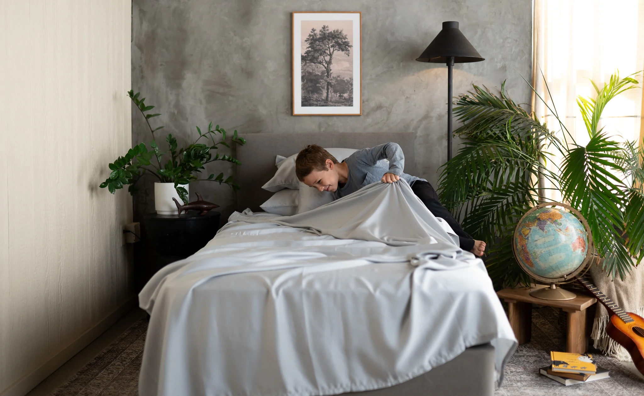 Kids TENCEL™ Sheet Set + Pillowcases - Image 6