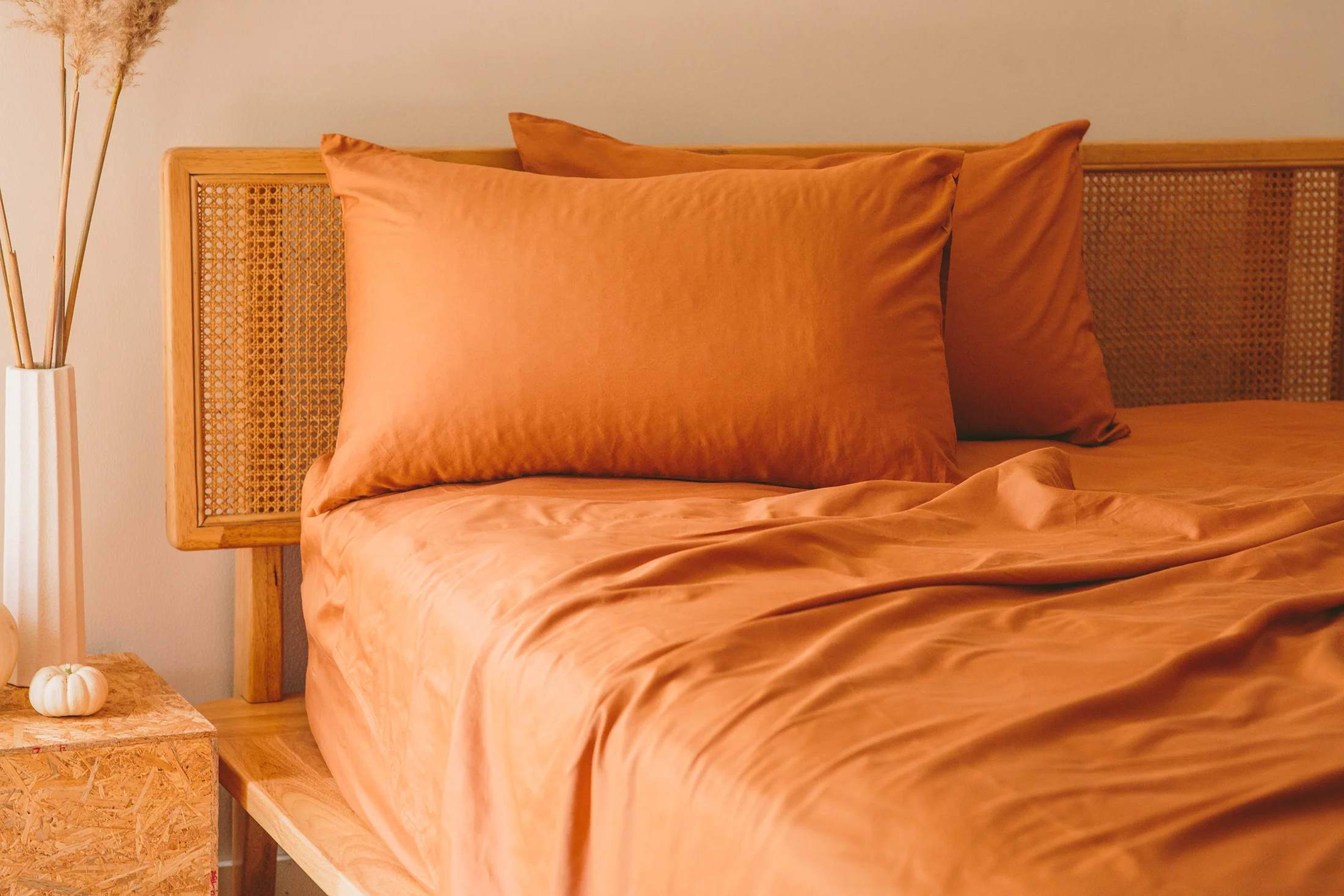 Sateen Organic Cotton Pillowcase Set - Image 11