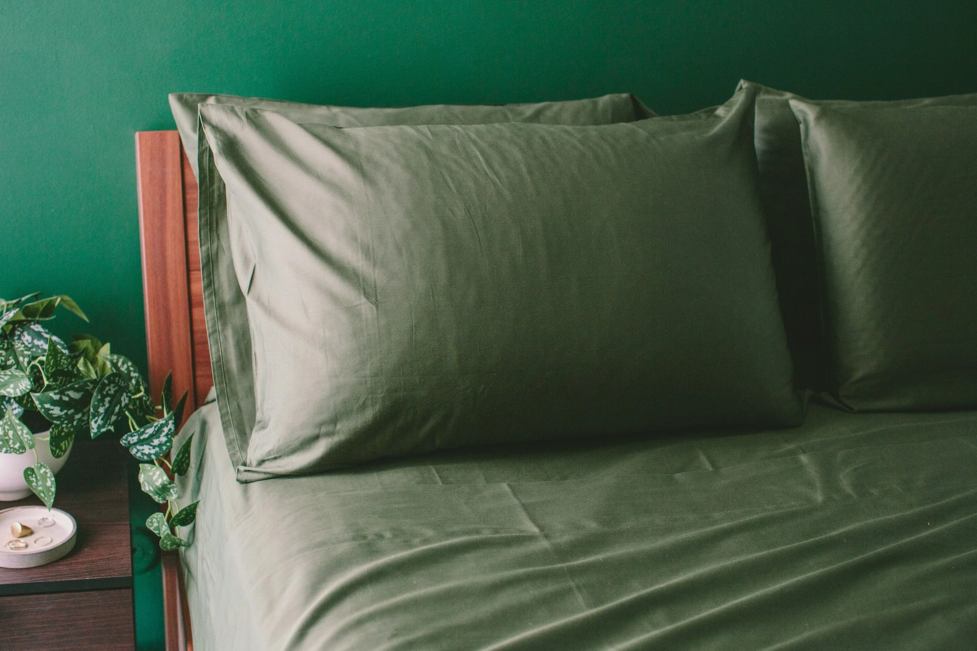 Sateen Organic Cotton Pillowcase Set - Image 3